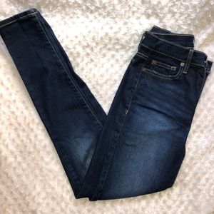 Gap true skinny jeans size 26 ONLY WORN ONCE!